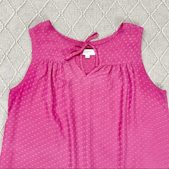 Sleeveless Blouse - Picture 6 of 11